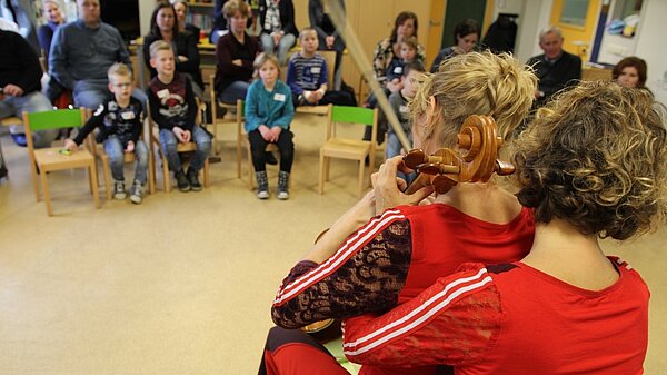 Optreden celloduo Muziek aan Bed | CWZ Nijmegen